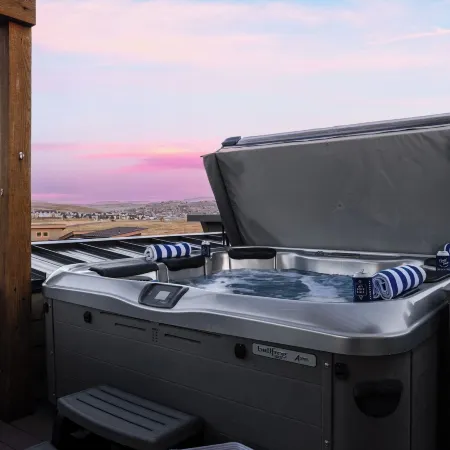 Rooftop Deck w/ Hot Tub Near Dining & Ski Slopes The Lookout by Avantstay