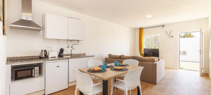 X 10 - 2 Bed Apartment in Quinta da Ponte Hotels in Odiaxere