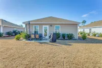 3 Mi to Holden Beach! Family Home w/ Patio - 2-Star
