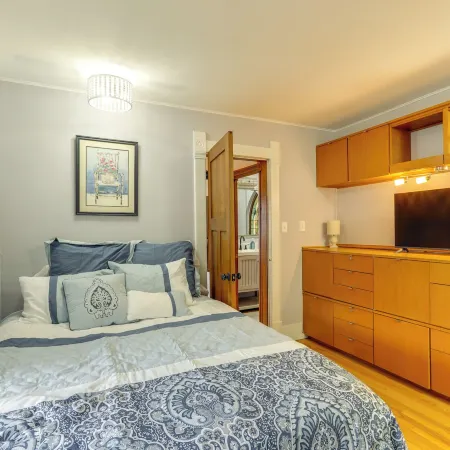 Century Old Farmhouse in Fulton: 6 Mi to Town!