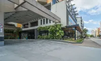 Apt em Cond C/ Piscina Aquecida em Floripa Cur0716 Hotels near Floripa Mall