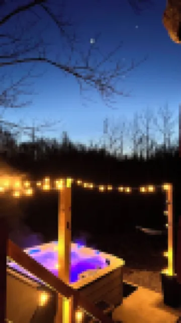 Cozy Cabin Escape w/Hot Tub, King Bed & Fire Pit