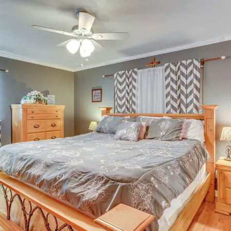 Lawton Home w/ Deck, Near Casinos + Museums!