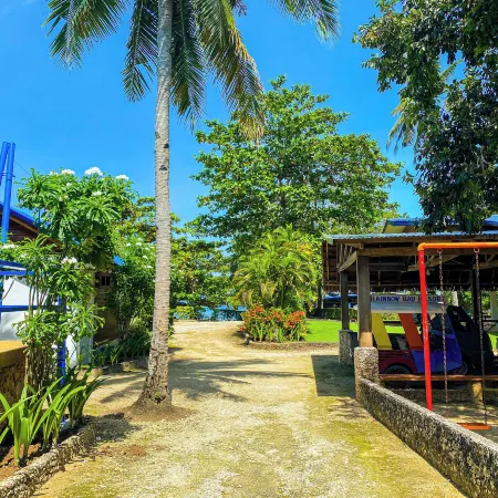 Rainbow Bay Beach & Dive Resort