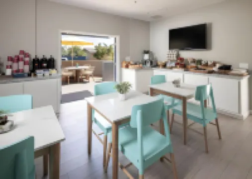 마리포사 인 앤드 스위트