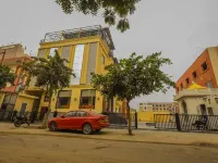 Shri Damodar Dham - Near Prem Mandir, Vrindavan - Boutique