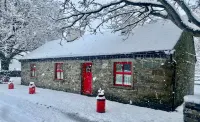 Cosy Farm Cottage on the Ring of Kerry