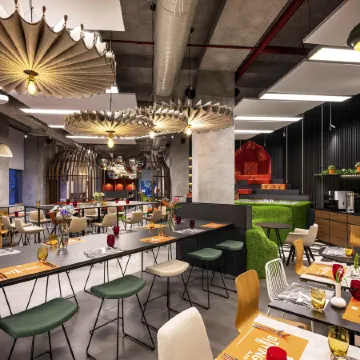 Ibis Baku City Отели рядом с достопримечательностью «Крепость Рамана»