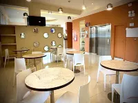Reyna Hotel