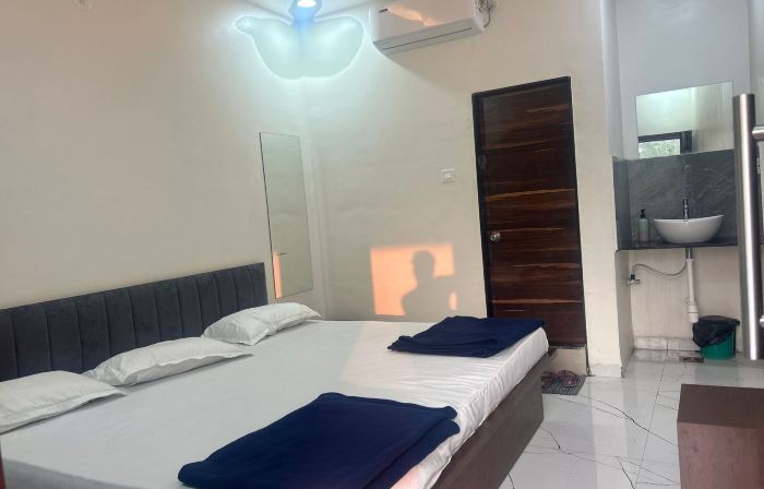 MORESHWAR PRIDE & RESIDENCY