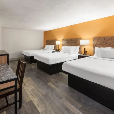 Howard Johnson by Wyndham Malden Boston Area