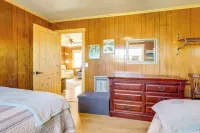 Pet-Friendly Cabin with Designated Boat Slip! - 3-Star