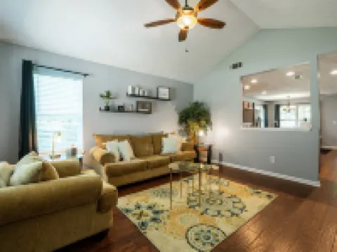 18 Larkspur Ln Emerson Hotels in Emerson