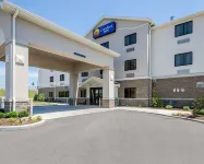 Comfort Inn - parking