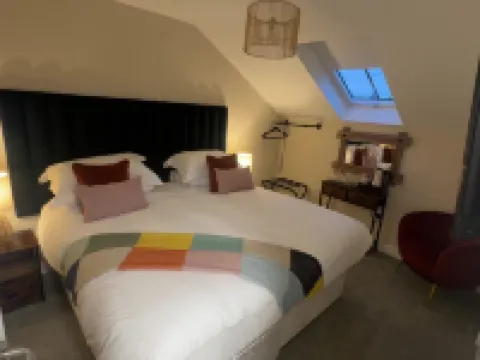 The courtyard bar, kitchen, rooms Hoteles en Falkirk