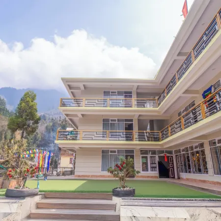 Divine Brookyard Resort