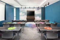Aloft Tempe - Airport Shuttle
