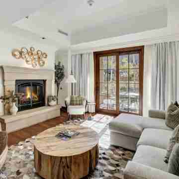Legendary Lodging at the Ritz Carlton Residences Vail, A Vail Resorts Property Rooms