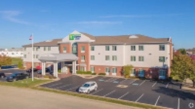 Holiday Inn Express & Suites CINCINNATI-BLUE ASH by IHG Hotels in Blue Ash