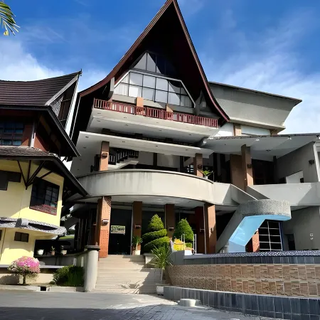 Sapadia Hotel Parapat
