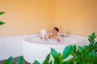 Bangsaen Villa Hotel - Hot Tub