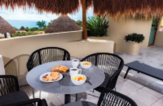 Maya Villa Condo Hotel and Beachclub