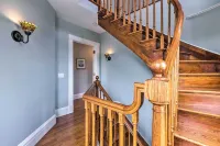 Charming Greenport Gem 1, 1 Mile to Ferry! - parking