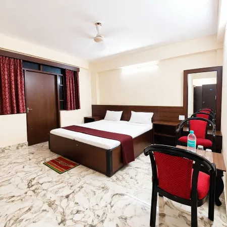 Hotel Arya Palace