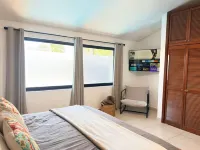 Modern Ajijic 1 Bdrm Home-Walk to Everything -Gym-Pickleball Court-Golf Cart - balcony
