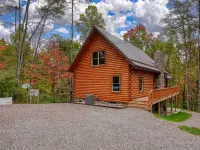 Rose's Retreat Cabin at Trickle Creek Hoteles en Municipio de Marion