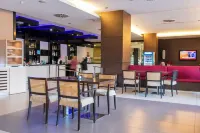 Leonardo Hotel Torremolinos - ที่มีบาร์