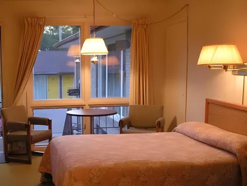 Town'n Country Motor Inn