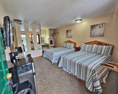 Cedar Wood Inn Hotels in Deadwood