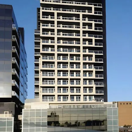 SoYa on Davis Apartment Hotel