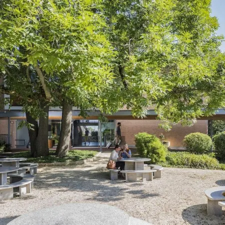 Hotel Coop Tagungszentrum & Hotelpark im Grünen Отели рядом с достопримечательностью «Стадион «Санкт-Якоб Парк»»