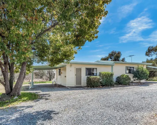 Country Style Holiday Park Hotels in Stanthorpe