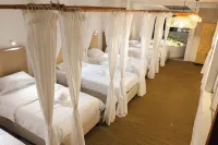 雷岑旅舍(Raizen Hostel) 酒店