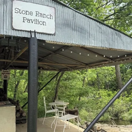 Sunflower Cabin - Peaceful Stay w/ Fire Pits & Kayaks