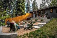 Peaceful Riverside Home: Hot Tub, Fire Pit & Hammock: by Forest & Peak Retreats - Chalets