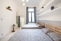 2 Bedroom Apartment in National Street Residence - 2-stjärniga