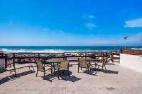 Dog-friendly Villa With Heated Outdoor Pool, Hot Tub, Streaming, Private Patio