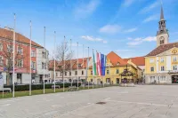 Faraway Homes Studios Bruck 13 -  Apartamentos vacacionales