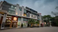 Hotel Pal Heights