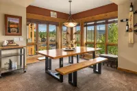 Top Floor Views w Hot Tub Golf Course - 4-Star