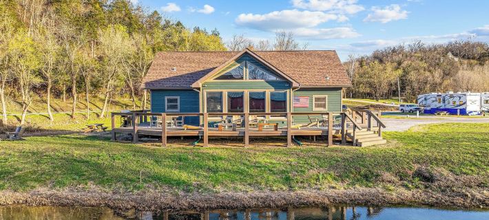 Ember Shoals Resort | On the White River, Cotter AR Hotels in Baxter County