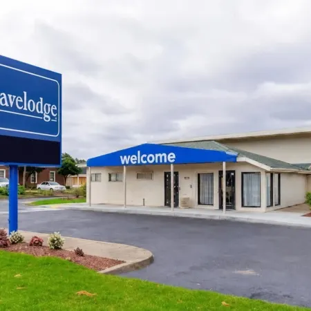 Travelodge by Wyndham Norfolk Airport