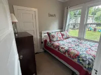 Lake Front Cottage in Michigan's Harbor Country "Sandy Shores 2" Hotels in Chikaming Township