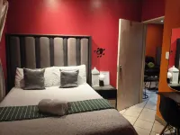 Charming 2-bedroom Apartment in Mbombela With Nature View - 2-Star