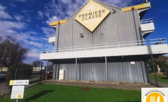 Premiere Classe Toulouse Nord - SESQUIÈRES