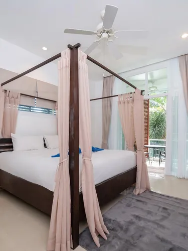 รูปภาพของPrivate villa at Oxygen Bangtao -pool, garden, BBQ